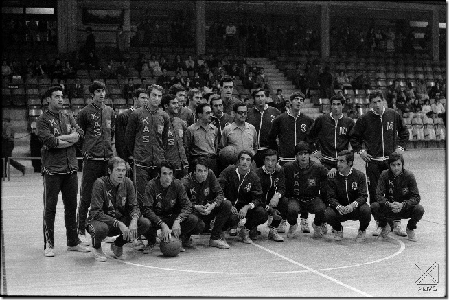 Proyecto 75 años de baloncesto en Álava. - Página 2 Arq-5024_076autor-arqu-1972-baloncesto_thumb